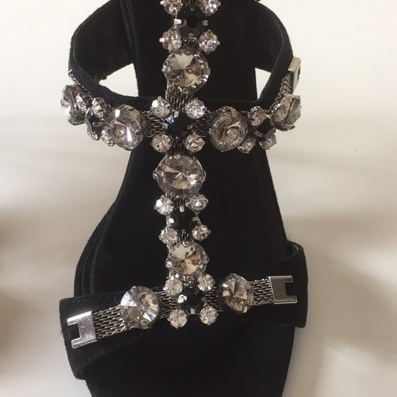 BCBG black heels - Picture 3 of 7